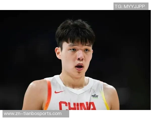 比卢普斯称赞杨瀚森篮板表现强调球队需加强篮下防守力度 比卢普斯称赞杨瀚森篮板表现强调球队需加强篮下防守力度