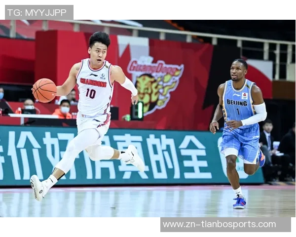 泰国队激烈拼抢频频犯规吃黄牌比赛火药味十足 泰国队激烈拼抢频频犯规吃黄牌比赛火药味十足