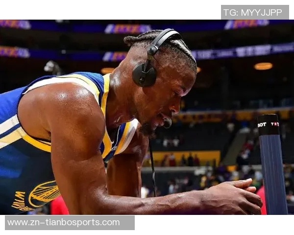 巴特勒潇洒背扣展现飞天绝技追梦直塞助攻如仙人指路